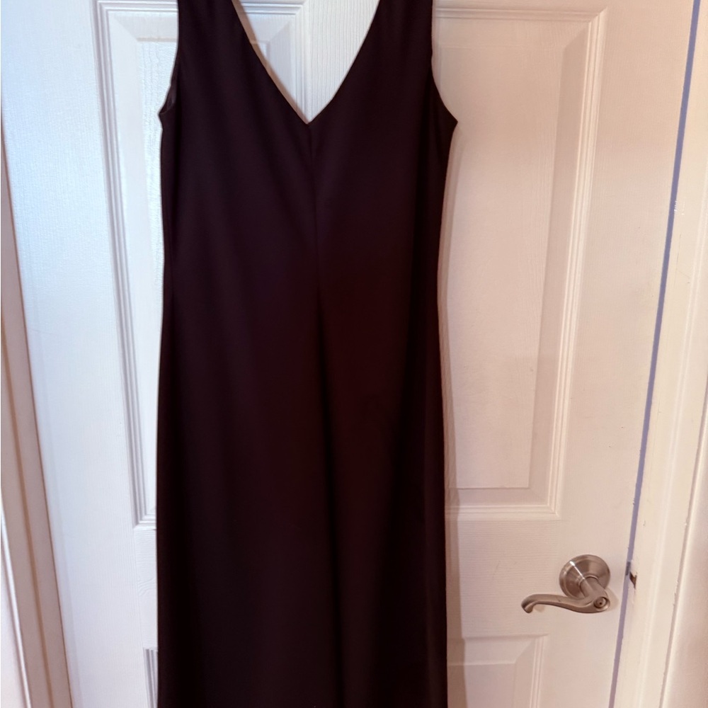 Elegant Black Sleeveless Dress
